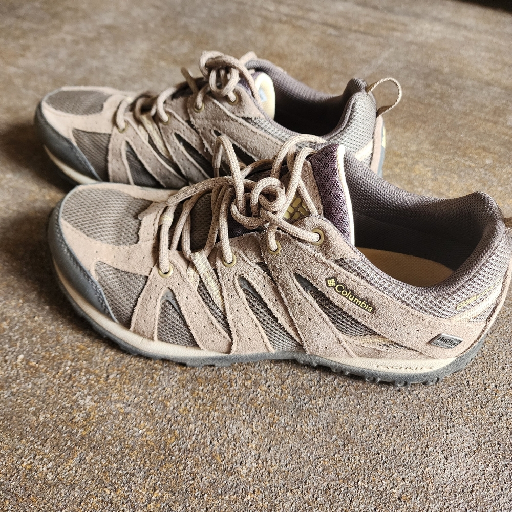 Columbia Women hiking shoes.